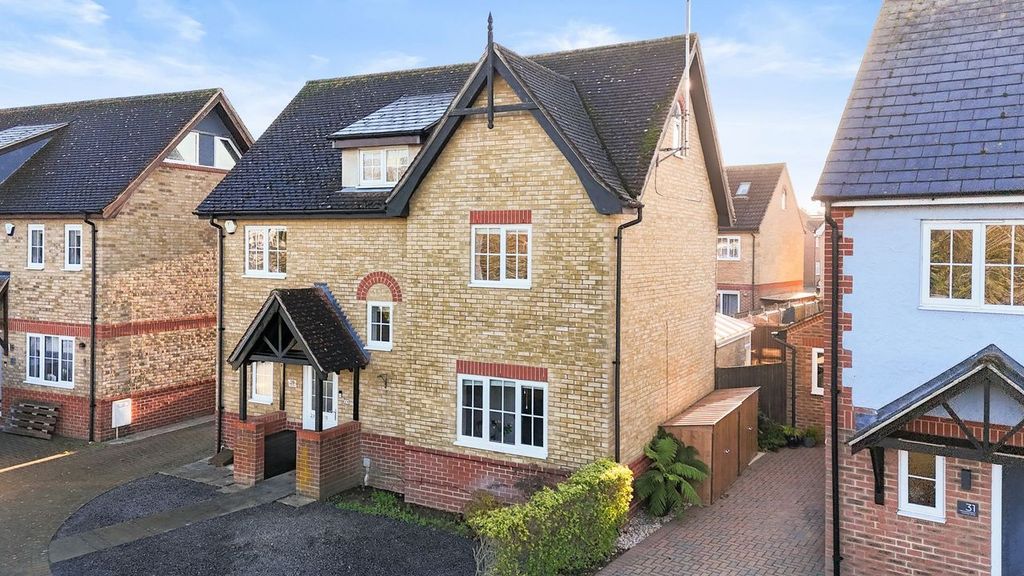 Property photo 1 of 25