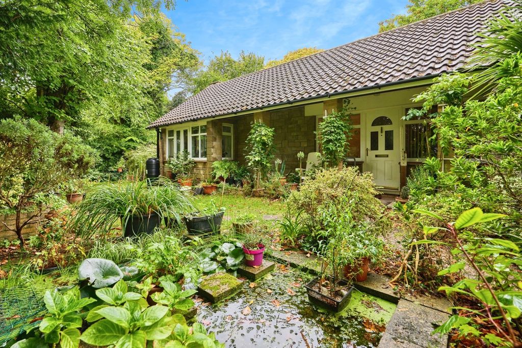 Property photo 2 of 17 Photo