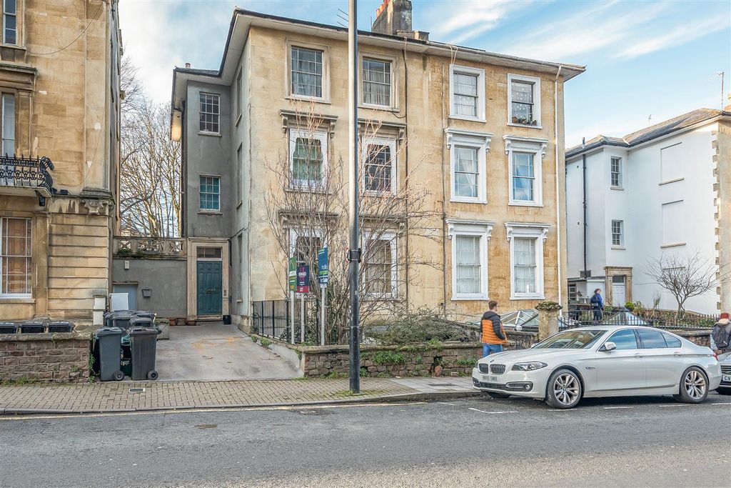 Property photo 2 of 14 Front