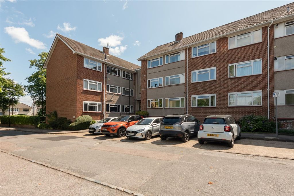Property photo 1 of 13 Alexandra 11.Jpg
