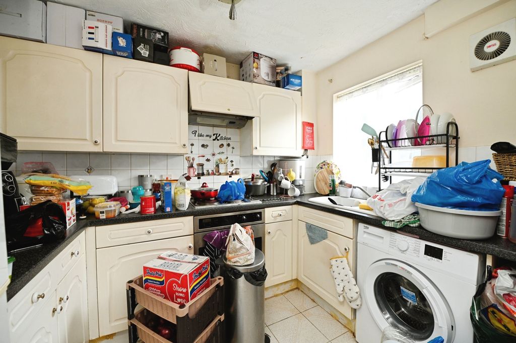 Property photo 3 of 16 3
