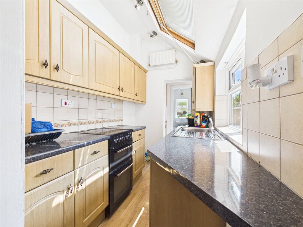 Property photo 3 of 16 Picture No. 06