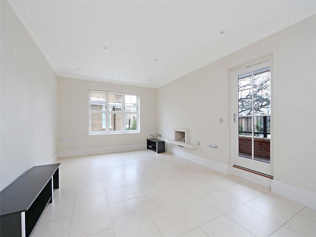 Property photo 2 of 8 Picture No. 05