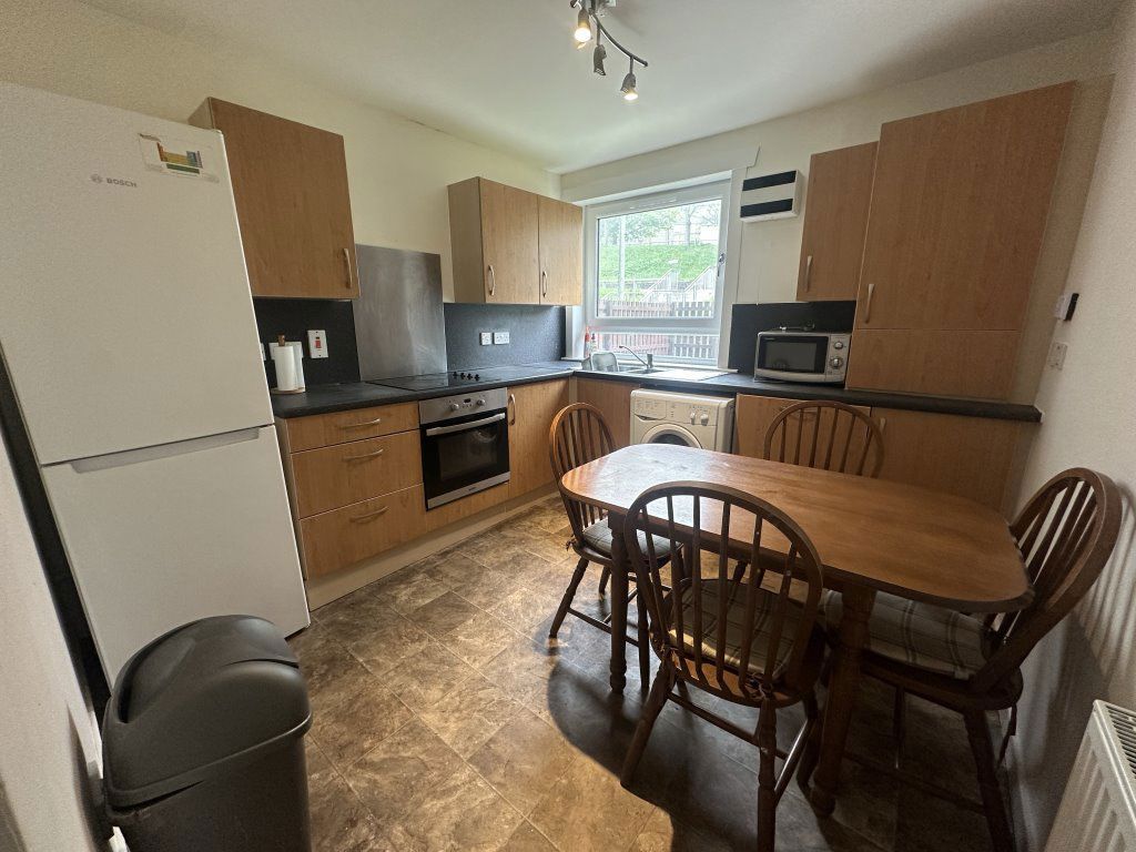 Property photo 1 of 3