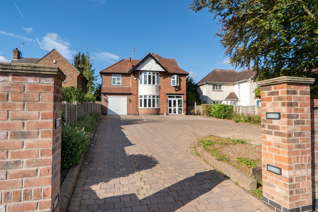 Property photo 1 of 51