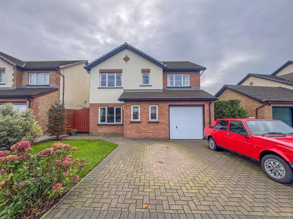 Property photo 1 of 16 4 Clover Avenue  (22).Jpg