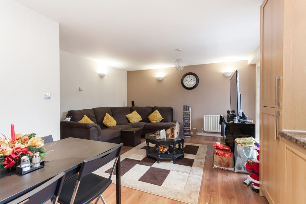 Property photo 2 of 10 Imported Image