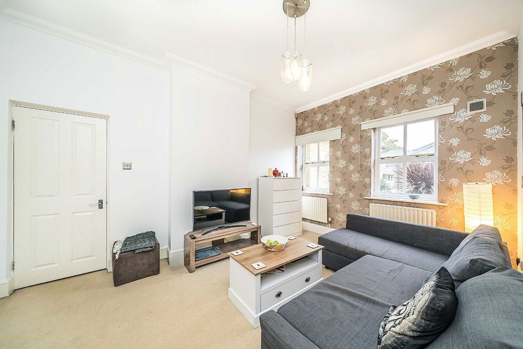 Property photo 2 of 5