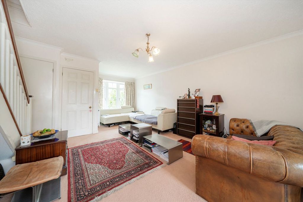 Property photo 2 of 6