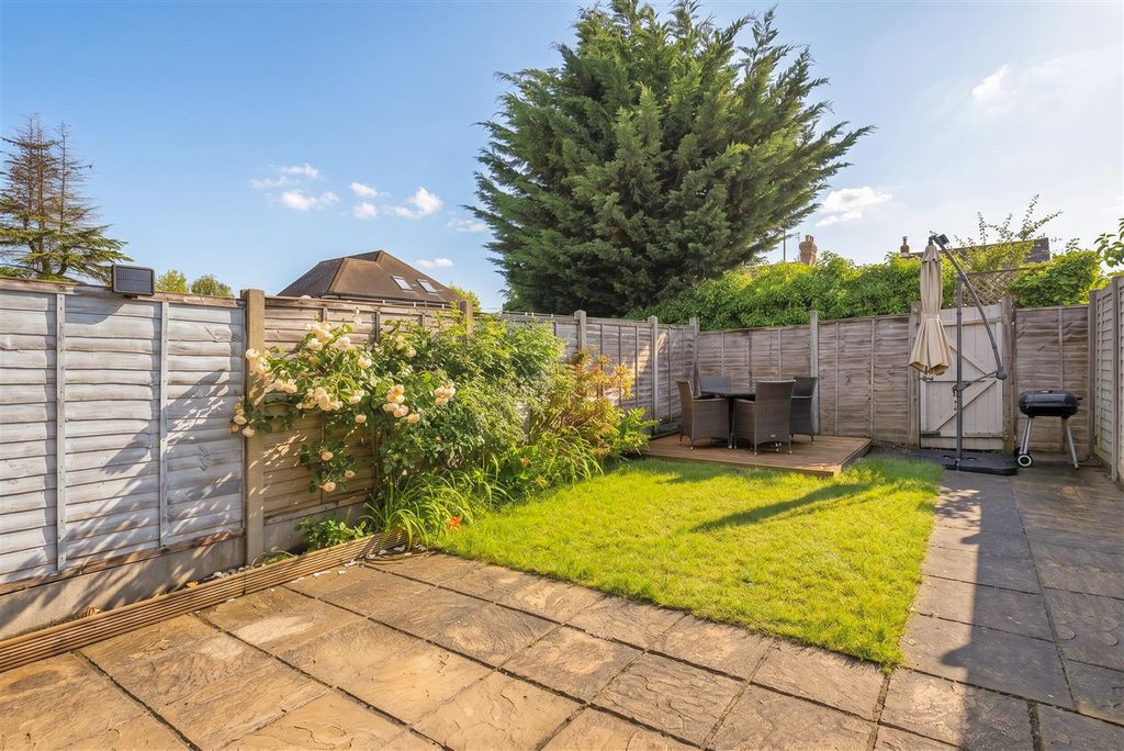 Property photo 2 of 15 13