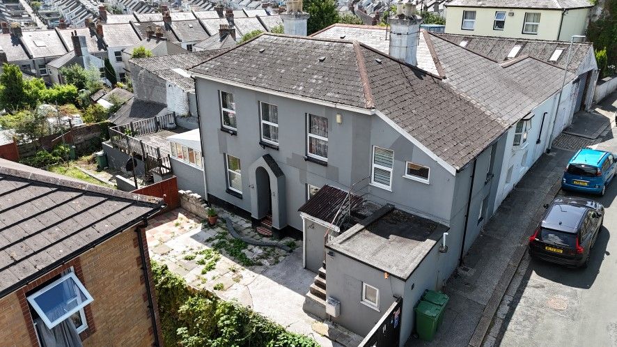 Property photo 1 of 20