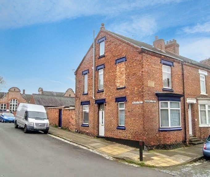 Property photo 1 of 10