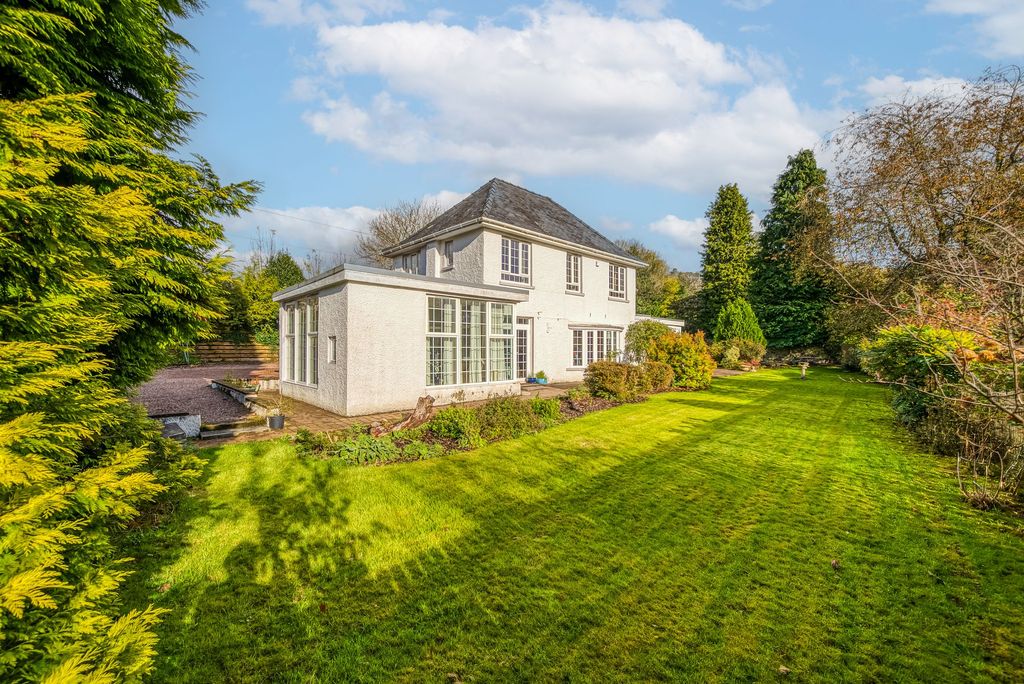 Property photo 1 of 40