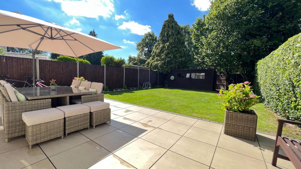 Property photo 2 of 15 3405623