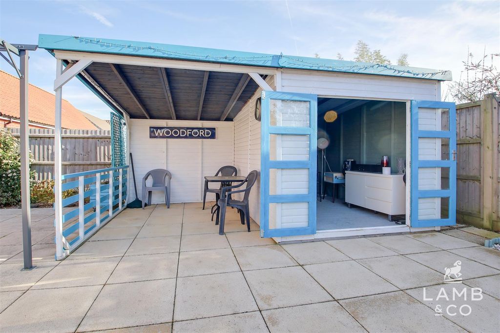 Property photo 2 of 30