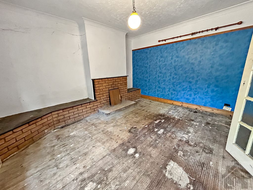 Property photo 3 of 18 Image00005.Jpg