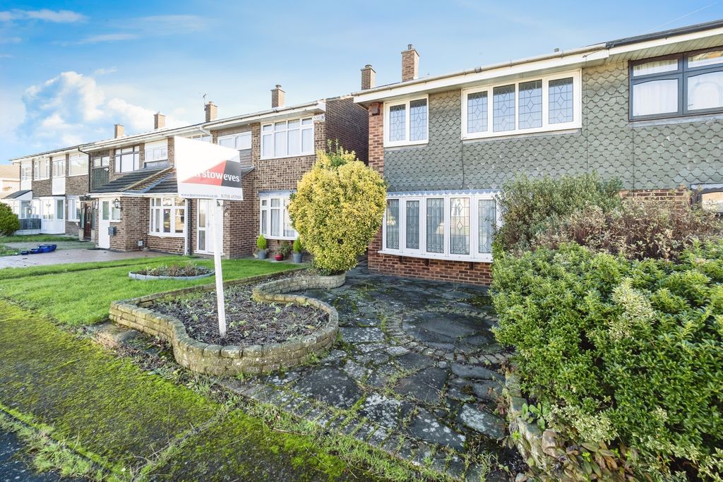 Property photo 1 of 17 Photography