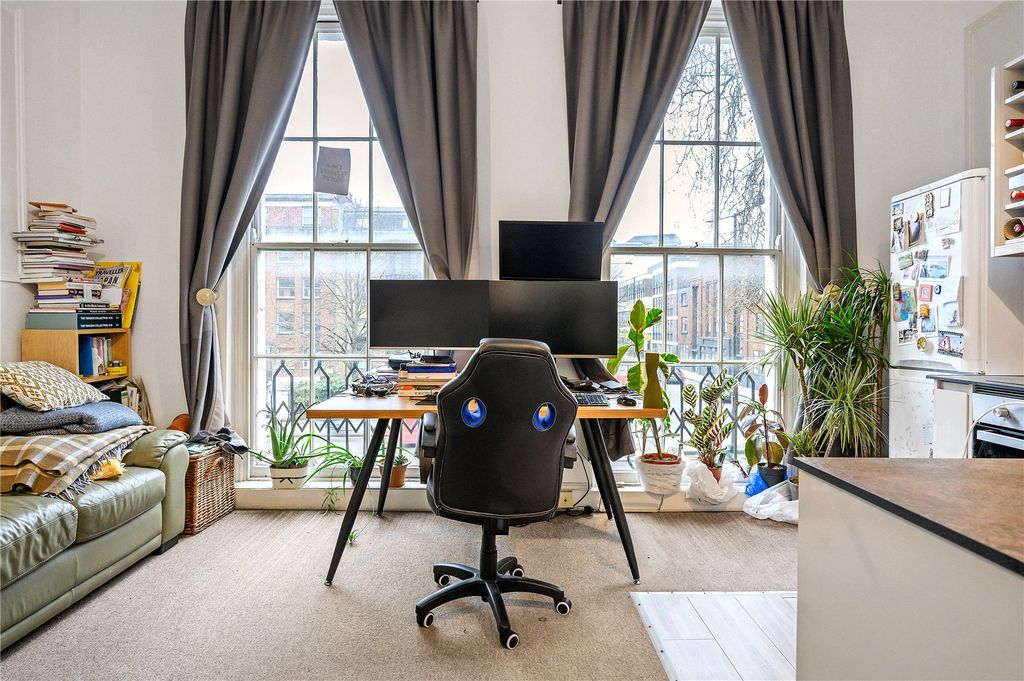 Property photo 3 of 9 Picture No. 07