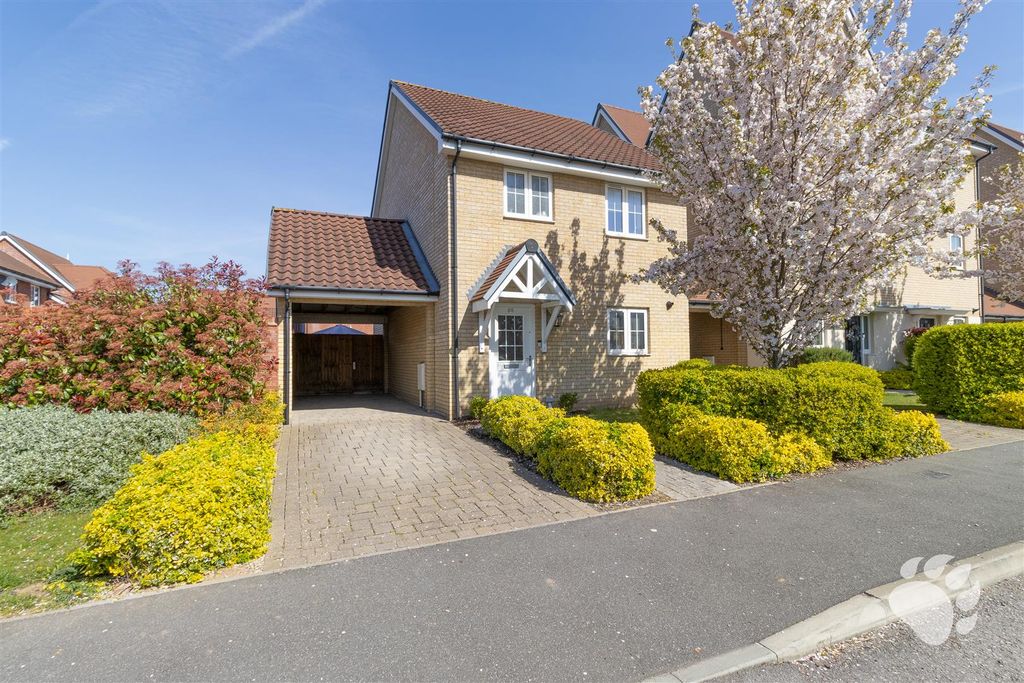 Property photo 1 of 18 Front