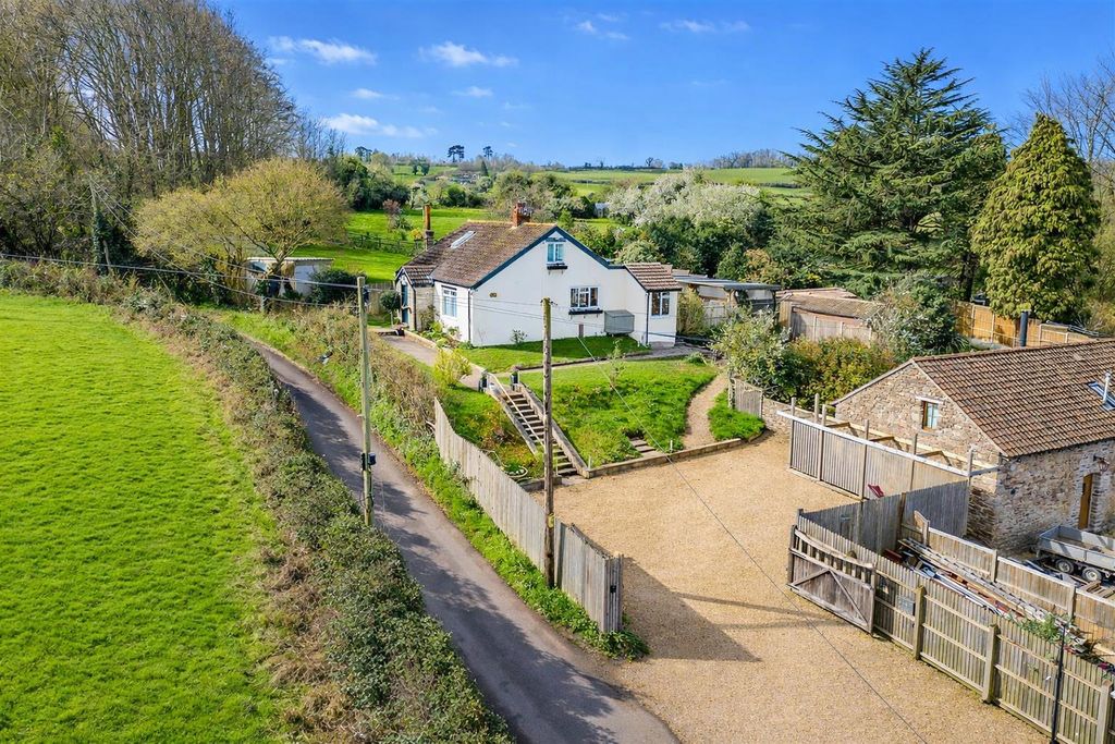 Property photo 1 of 26