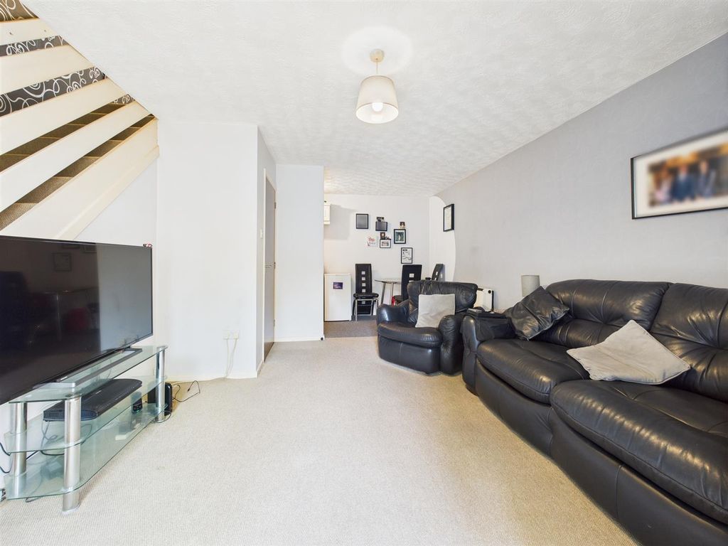 Property photo 3 of 9 Cam01224G0-Pr0651-Still002.Jpg