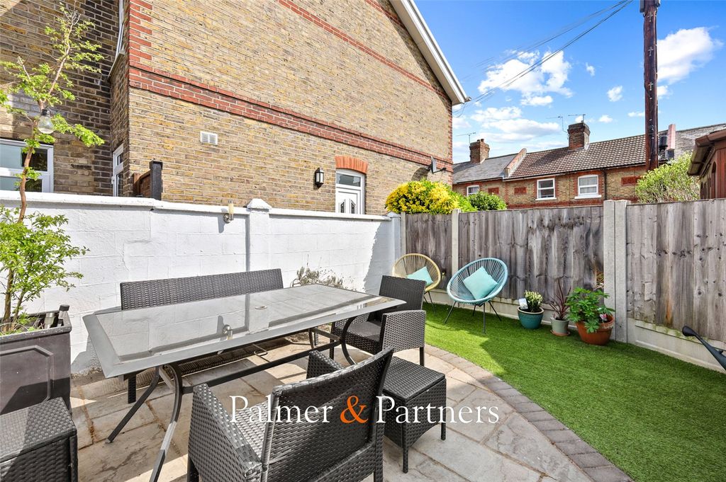 Property photo 3 of 22 Picture No. 10