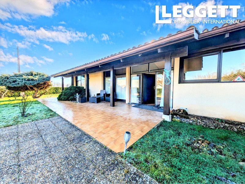 Property photo 3 of 10