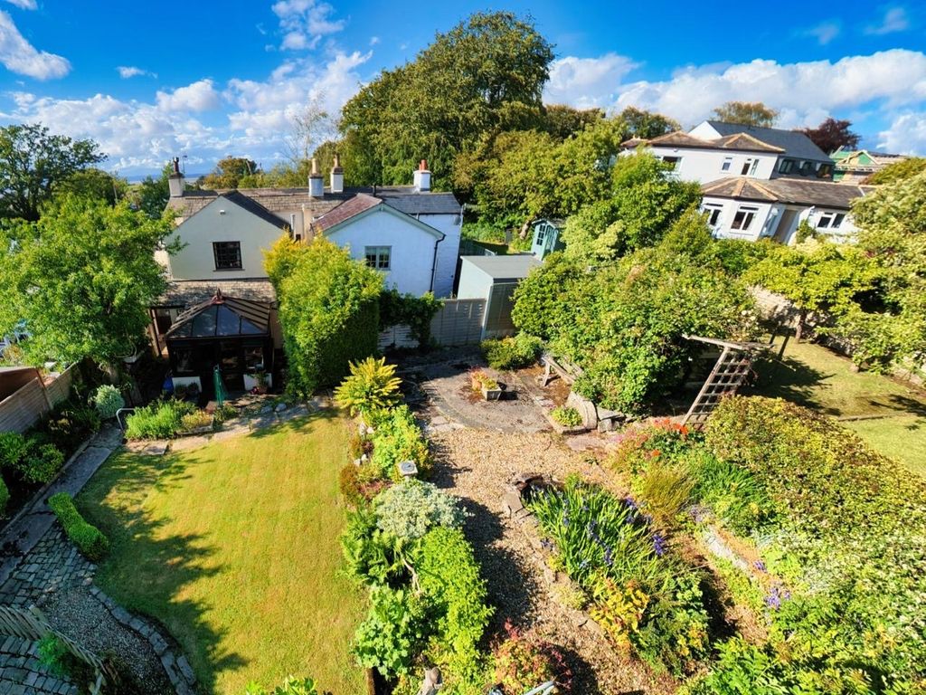 Property photo 3 of 24