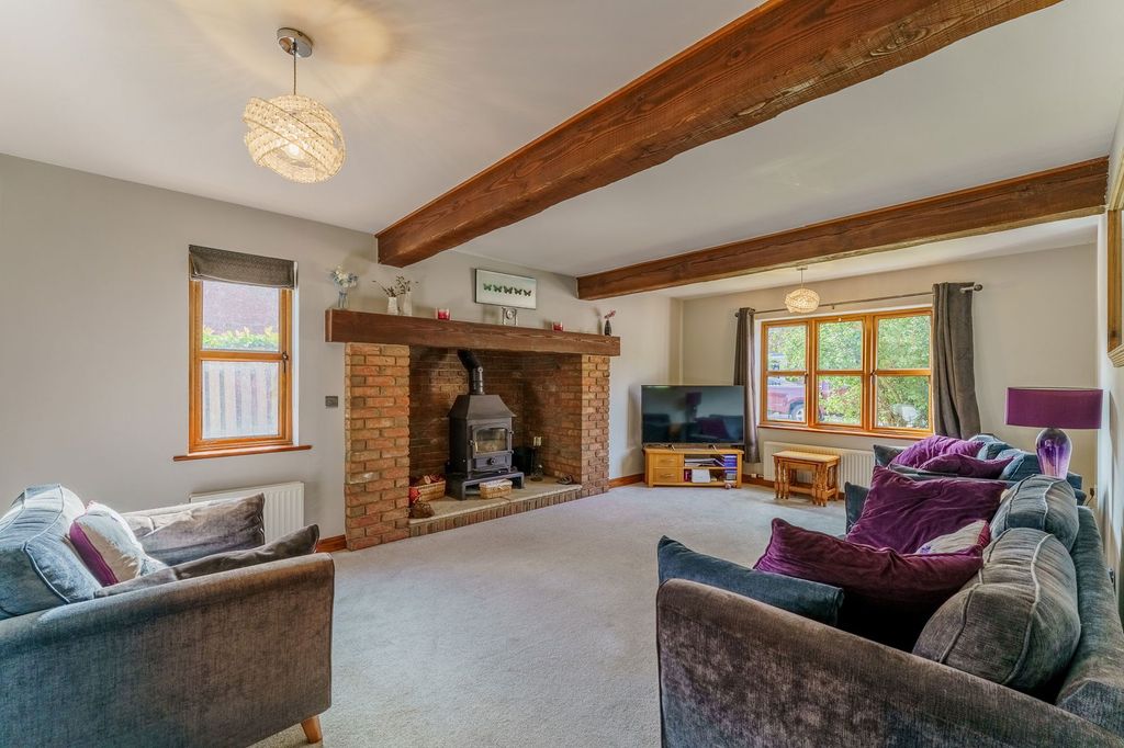 Property photo 2 of 38