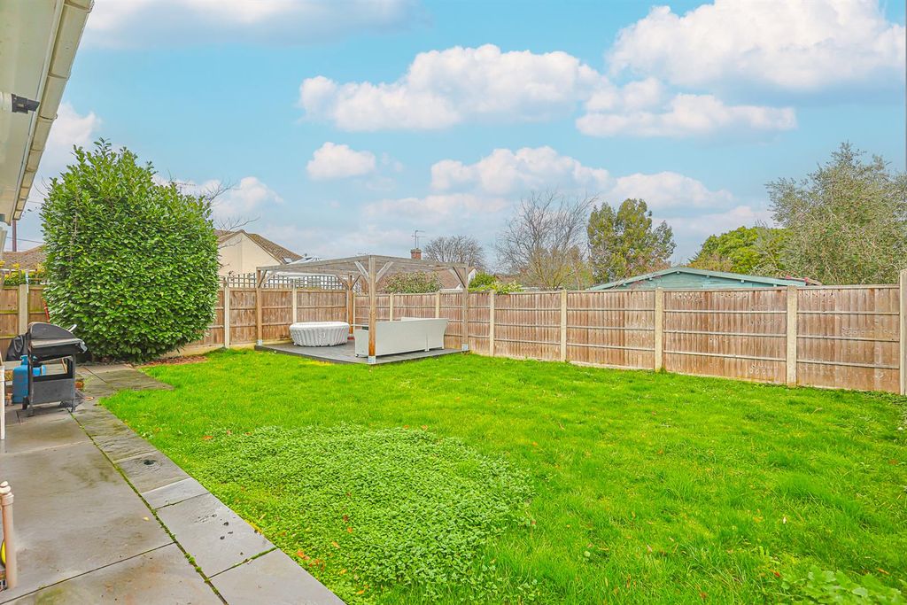 Property photo 2 of 22