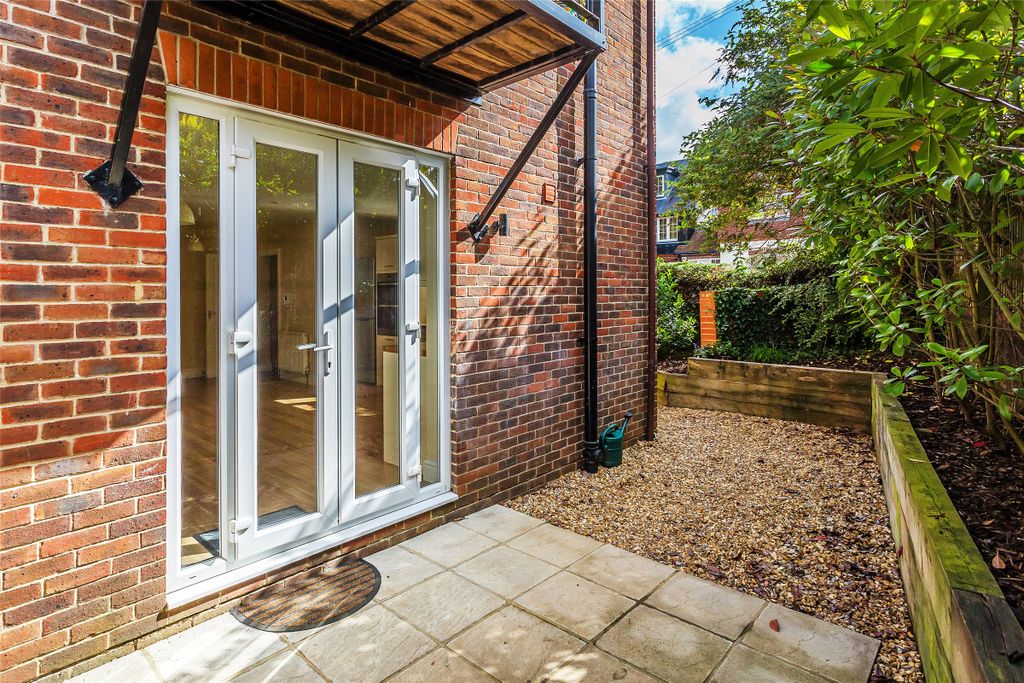 Property photo 2 of 12 Picture No. 13