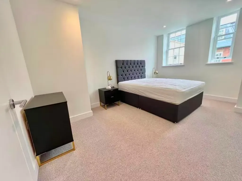 Property photo 3 of 5