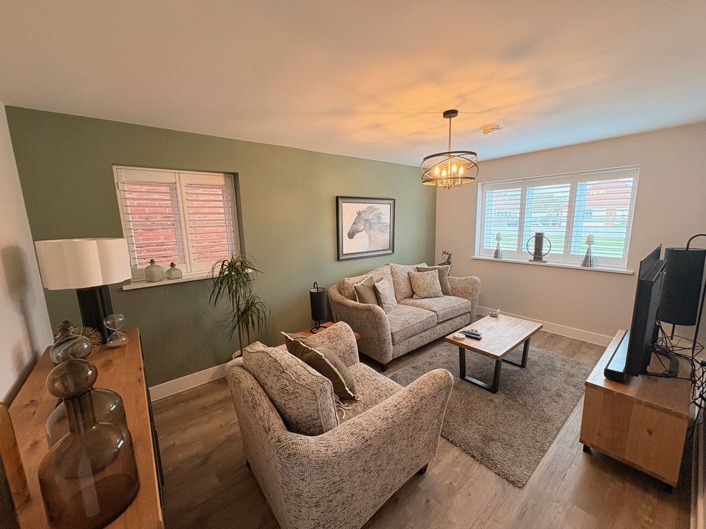 Property photo 3 of 20