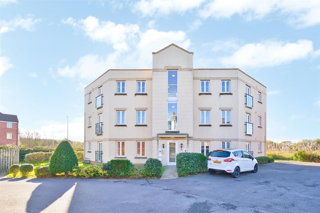 Property photo 1 of 15 Front