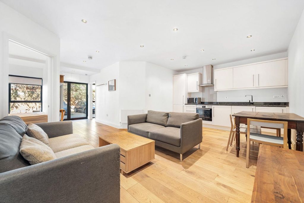 Property photo 1 of 14 Reception (3).Jpg