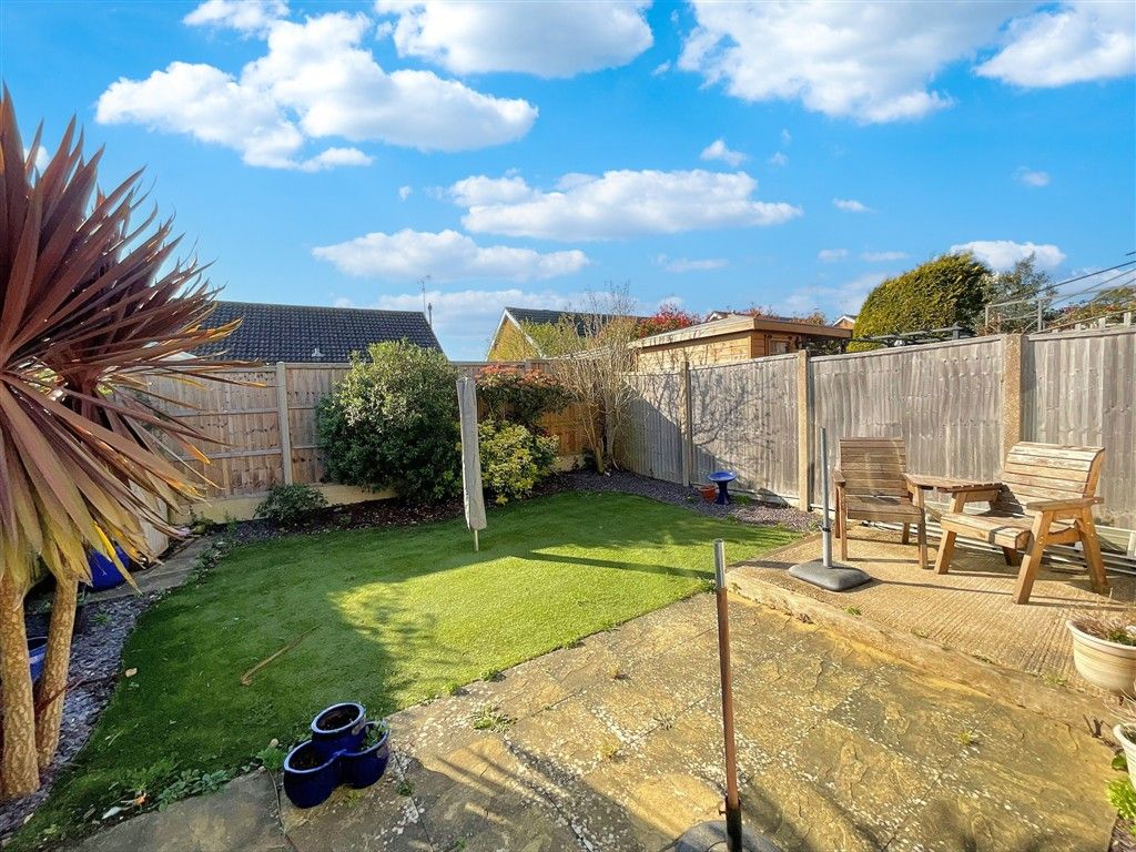 Property photo 2 of 14 Garden 2