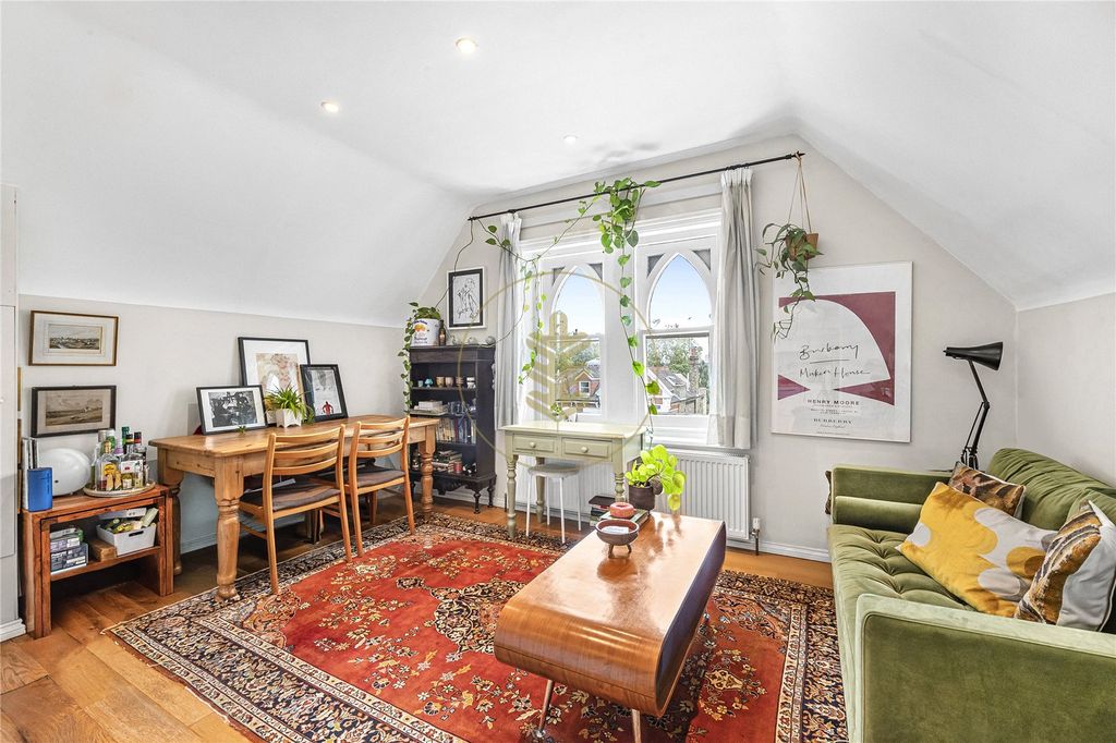 Property photo 2 of 13 Picture No. 27