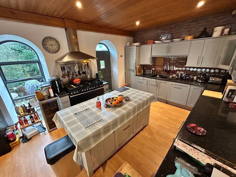 Property photo 3 of 37 Photo 3