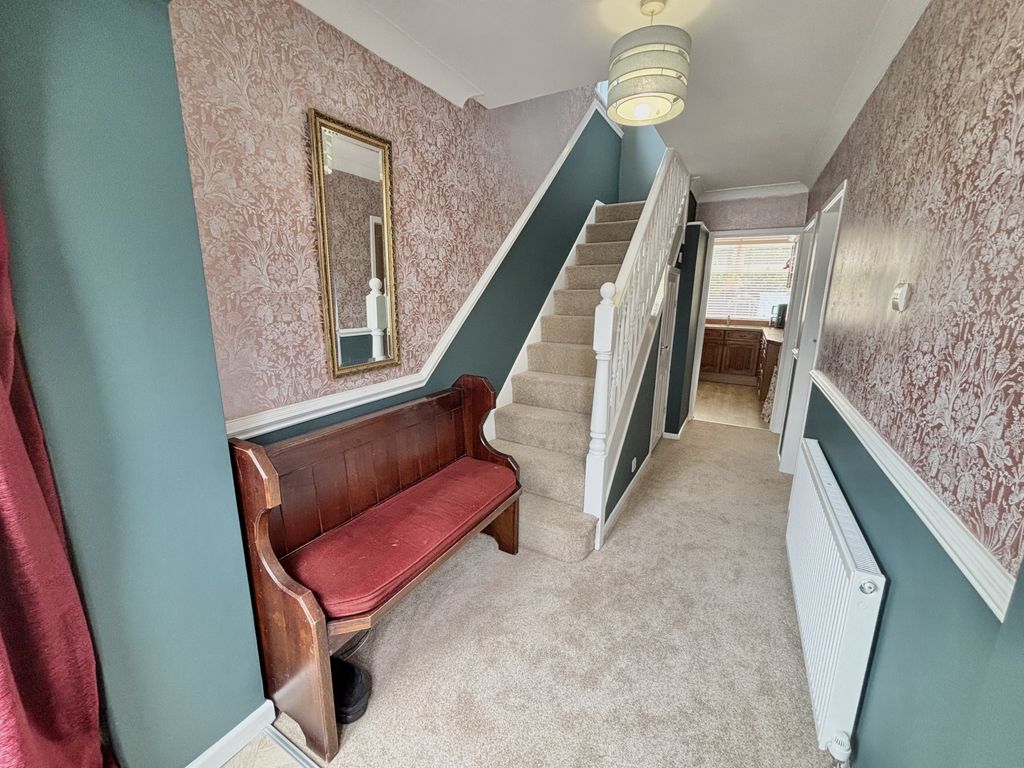 Property photo 3 of 23