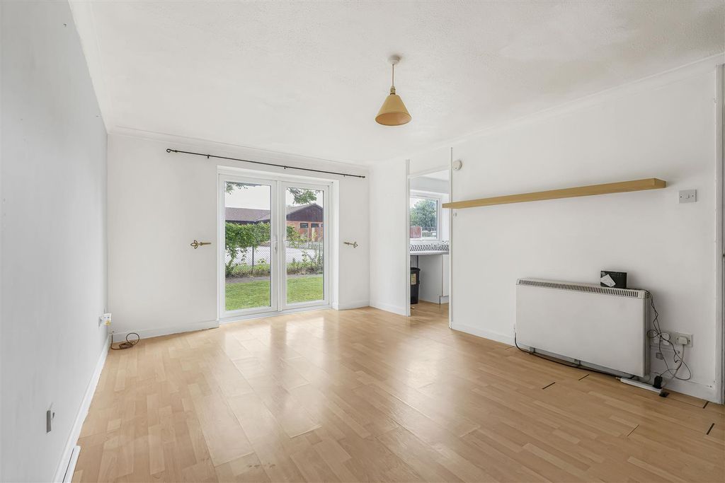Property photo 2 of 9 7_59216.Jpg
