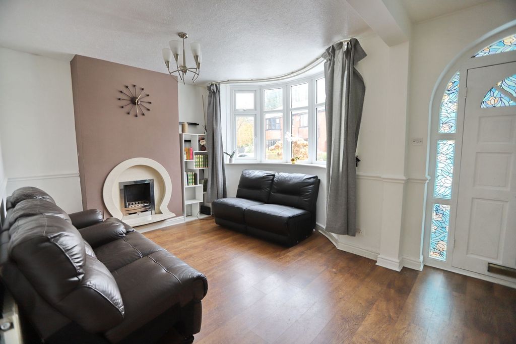 Property photo 2 of 22