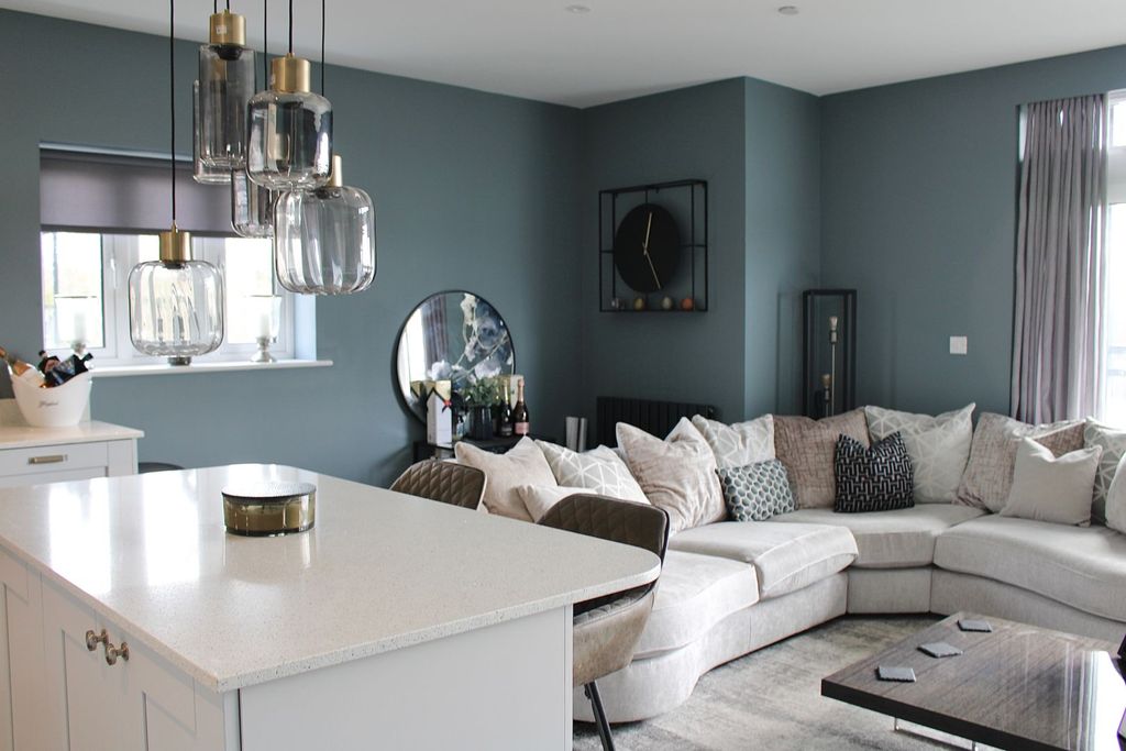 Property photo 3 of 23