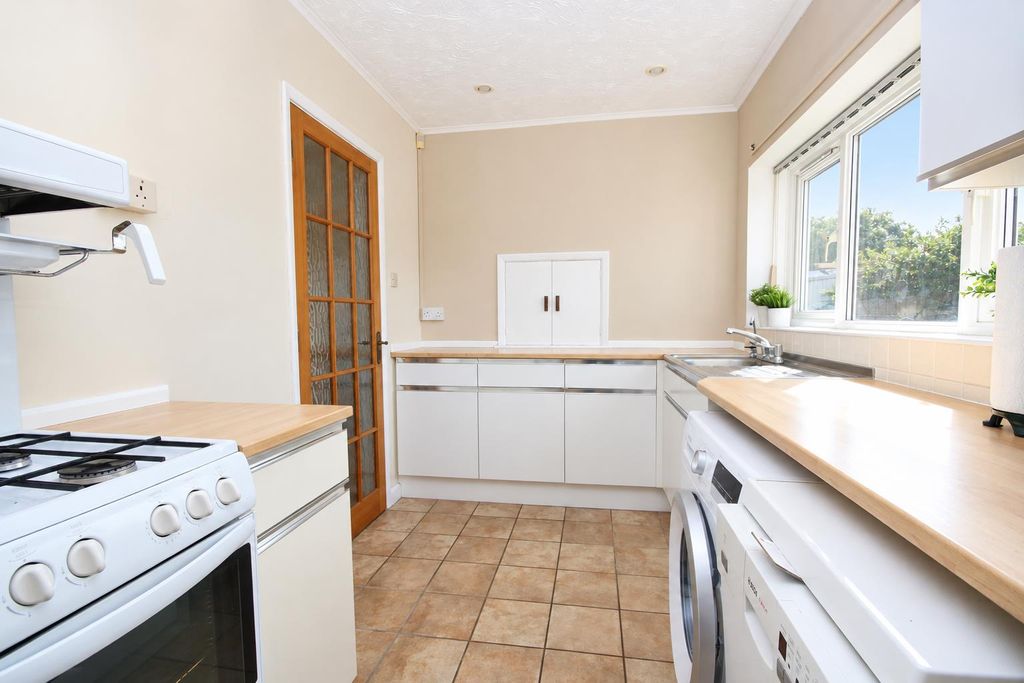 Property photo 3 of 18 d893703F-0ce7-4Df0-91B2-3A201A4342d3.Png