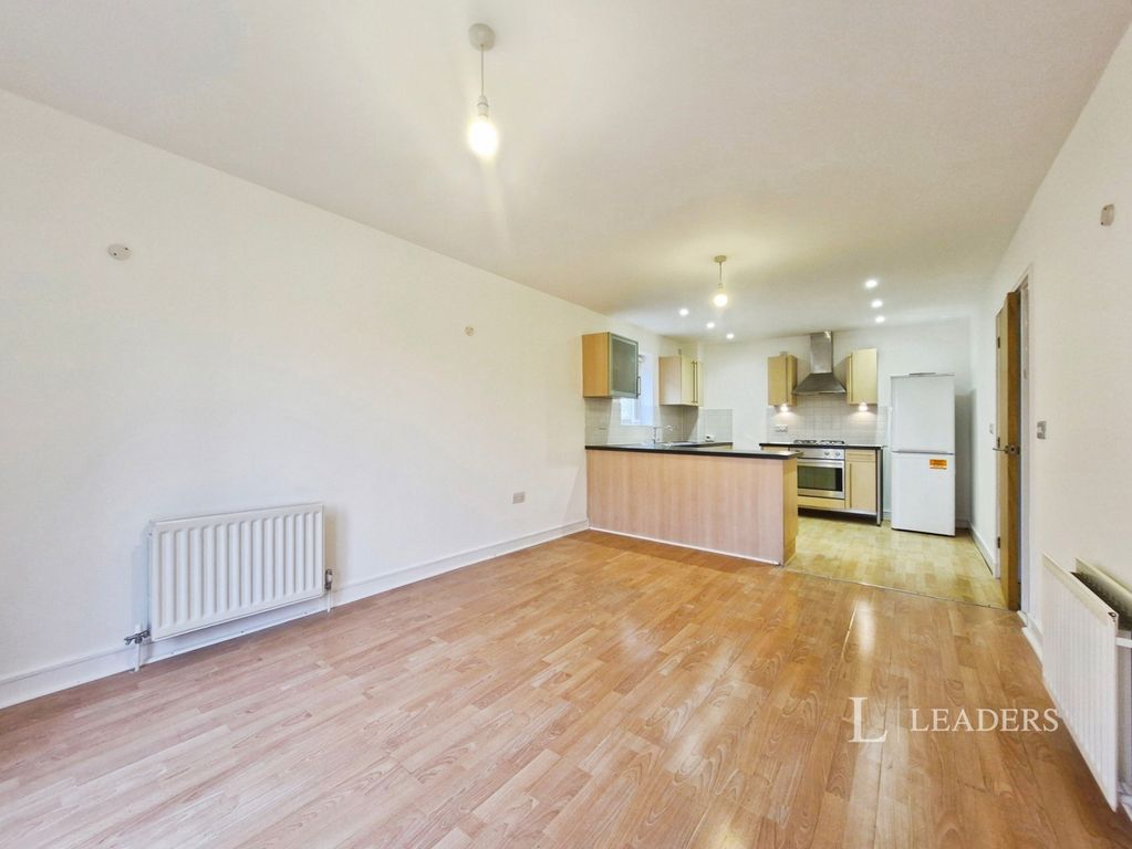 Property photo 3 of 15 Pbox-Img.Jpg