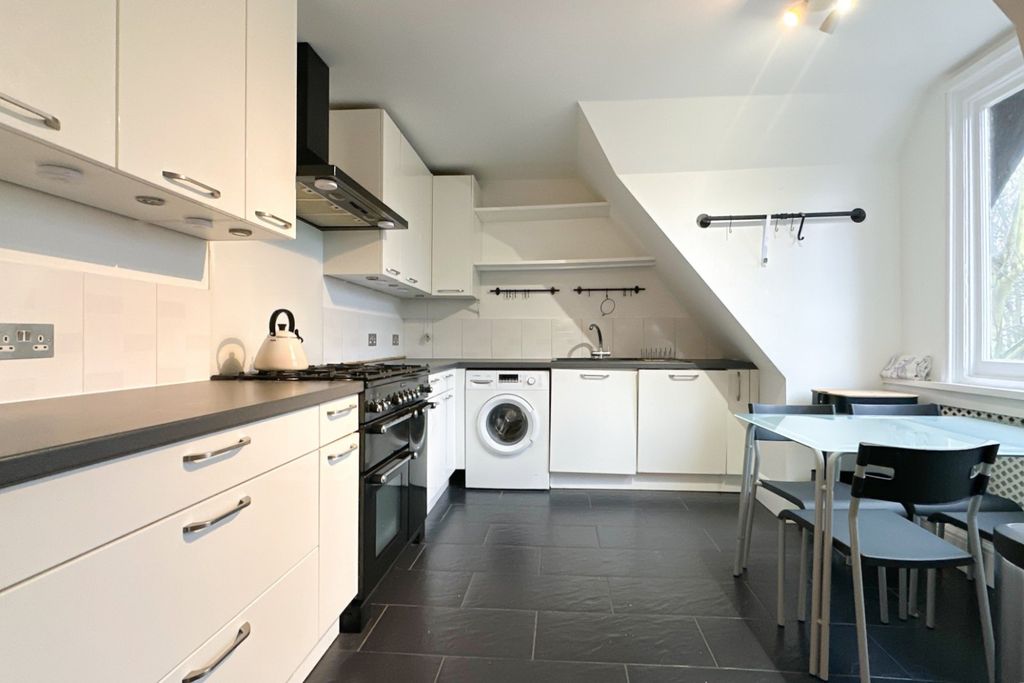 Property photo 3 of 18 Picture No. 39