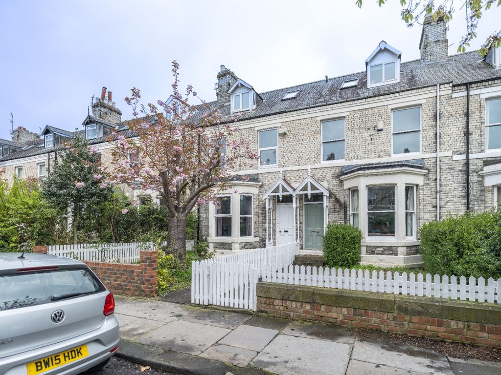 Property photo 2 of 11 3223481