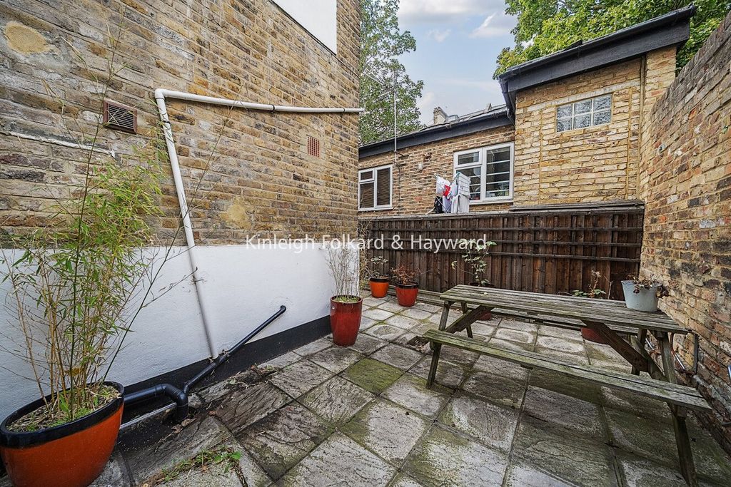 Property photo 3 of 4 Picture No. 05