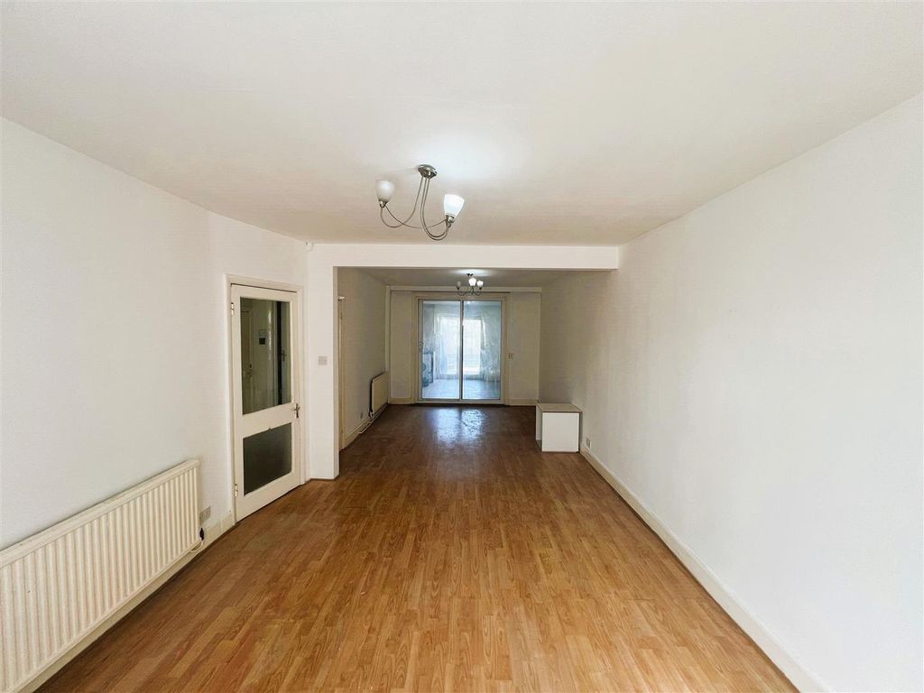 Property photo 3 of 10 Whatsapp Image 2025-03-19 At 23.35.55_c573c1F0.Jpg