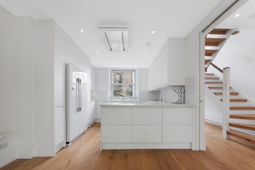 Property photo 3 of 12 Picture No. 05