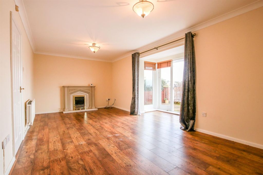 Property photo 3 of 12 Living Room